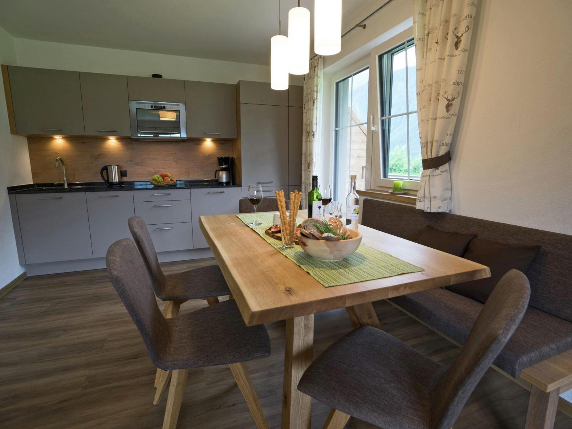 Holiday Flat Near Four Ski Lifts In Mayrhofen Bagian luar foto